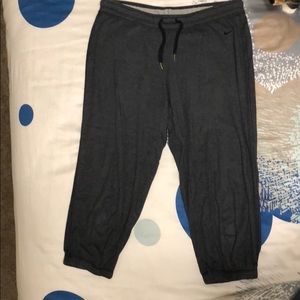 Nike cropped lightweight sweatpants